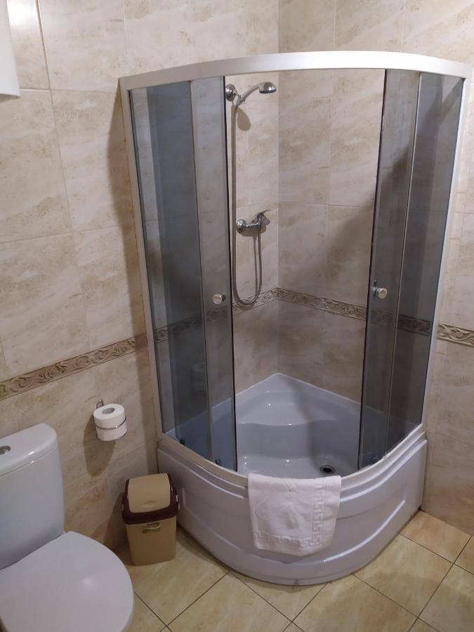 Uman Hotel エクステリア 写真