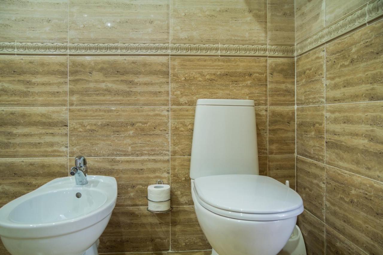 Uman Hotel エクステリア 写真